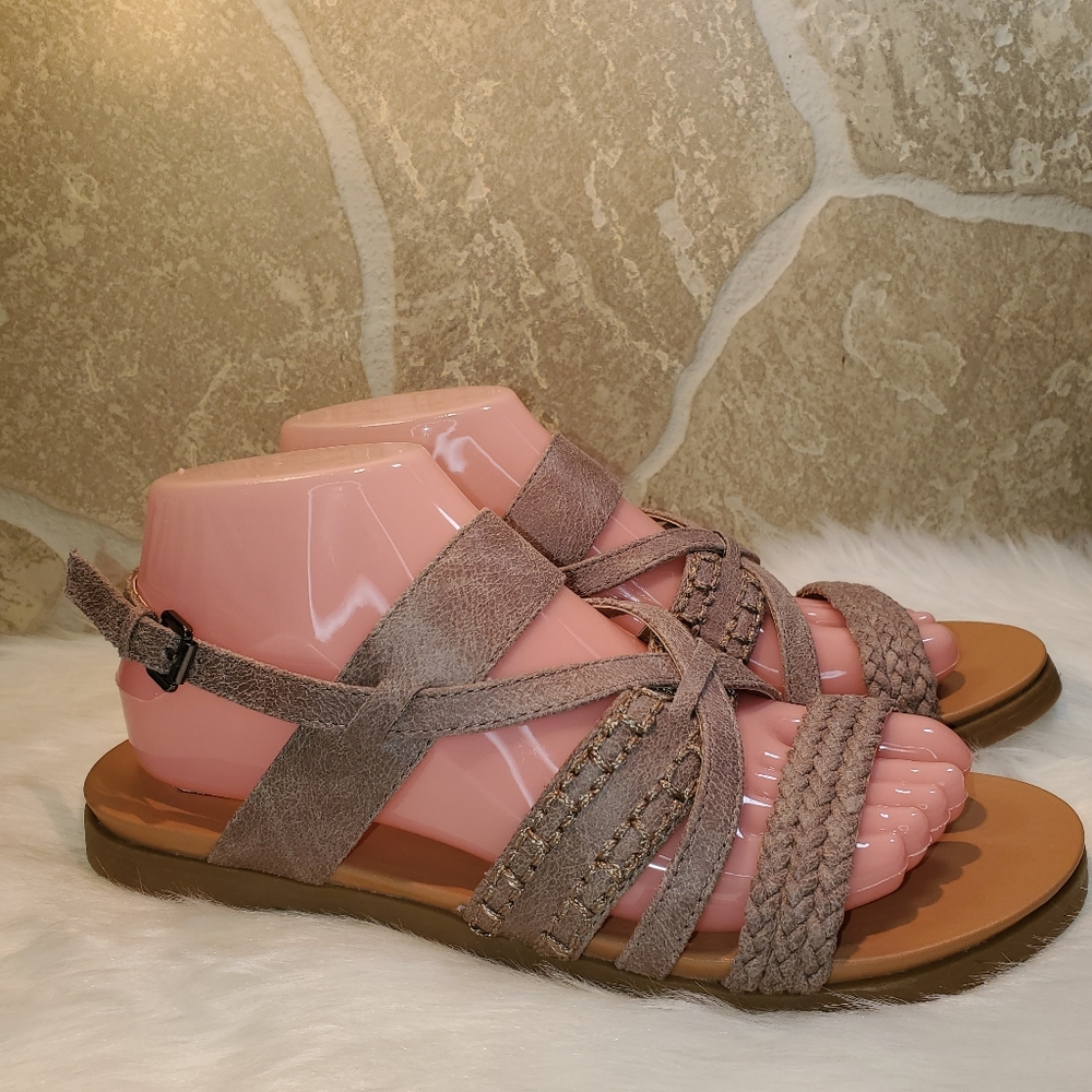 WOMENS SANDALS NOT RATED - Picture 5 of 9